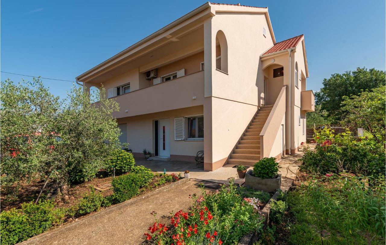 Cozy Apartment In Zadar With Wifi Exterior photo